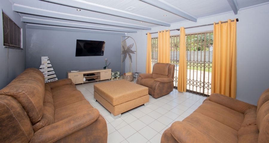 4 Bedroom Property for Sale in Abbotsford Eastern Cape